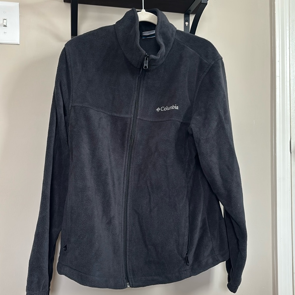 Men’s (L) Black Columbia Zip up performance Jacket